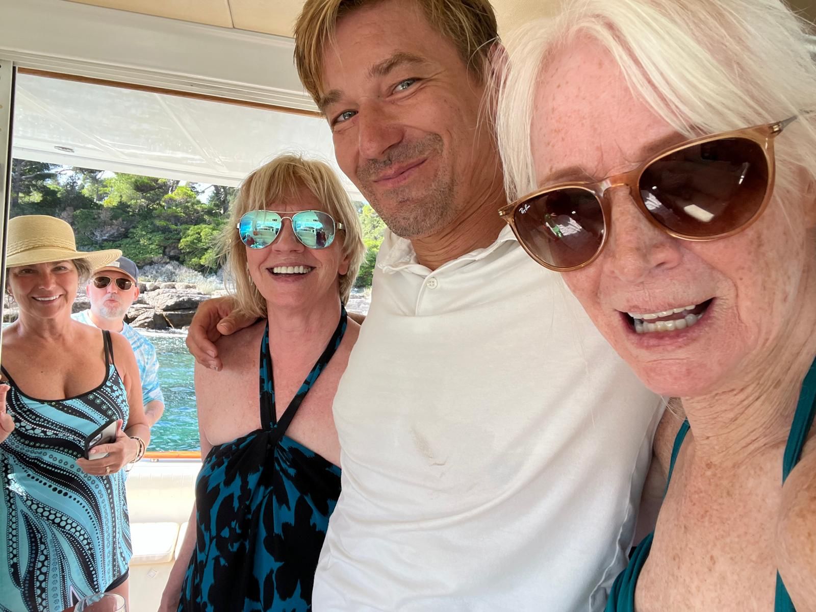 https://dubrovnikluxuryyachts.com/wp-content/uploads/2025/04/WhatsApp-Slika-2025-04-05-u-13.38.56_4e39b9f4.jpg